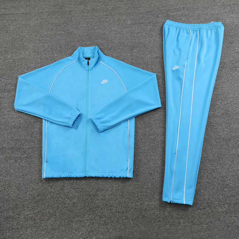 Conjunto de Viagem Nike Sportswear 24/25 - Azul Bebê - Lançamento