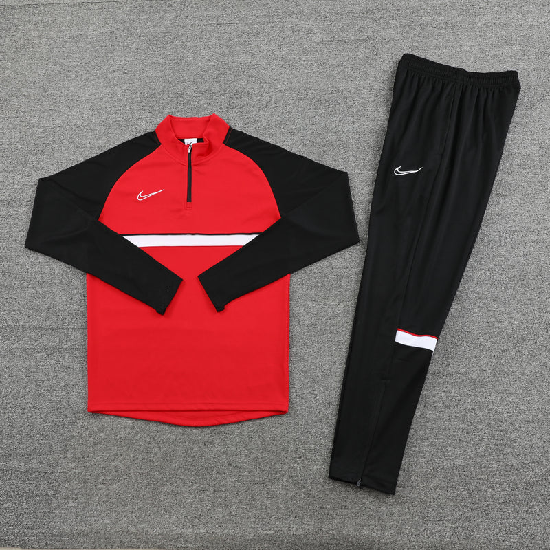 Conjunto de Treino Nike Dri-FIT 2024 - Vermelho